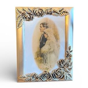 Vintage Frame with 3D Roses and Wedding Picture